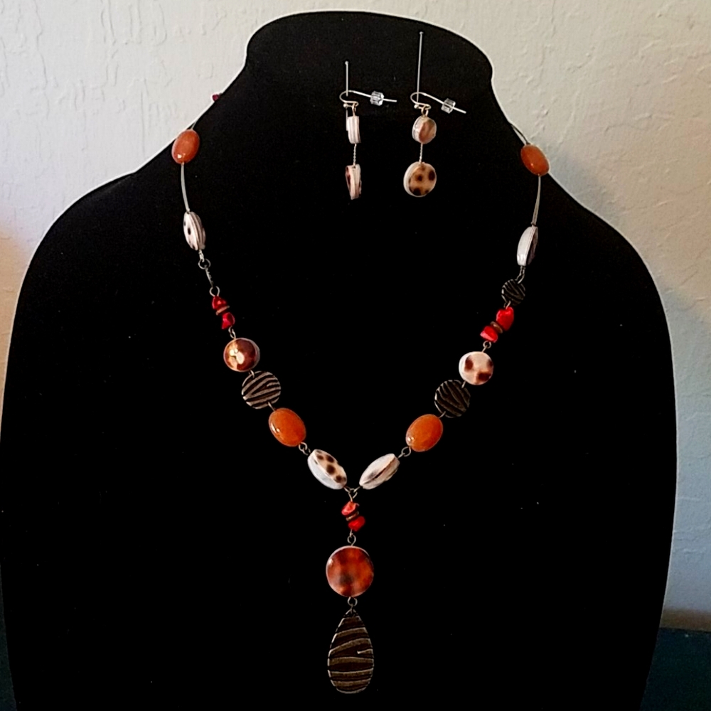 Shell and coral set